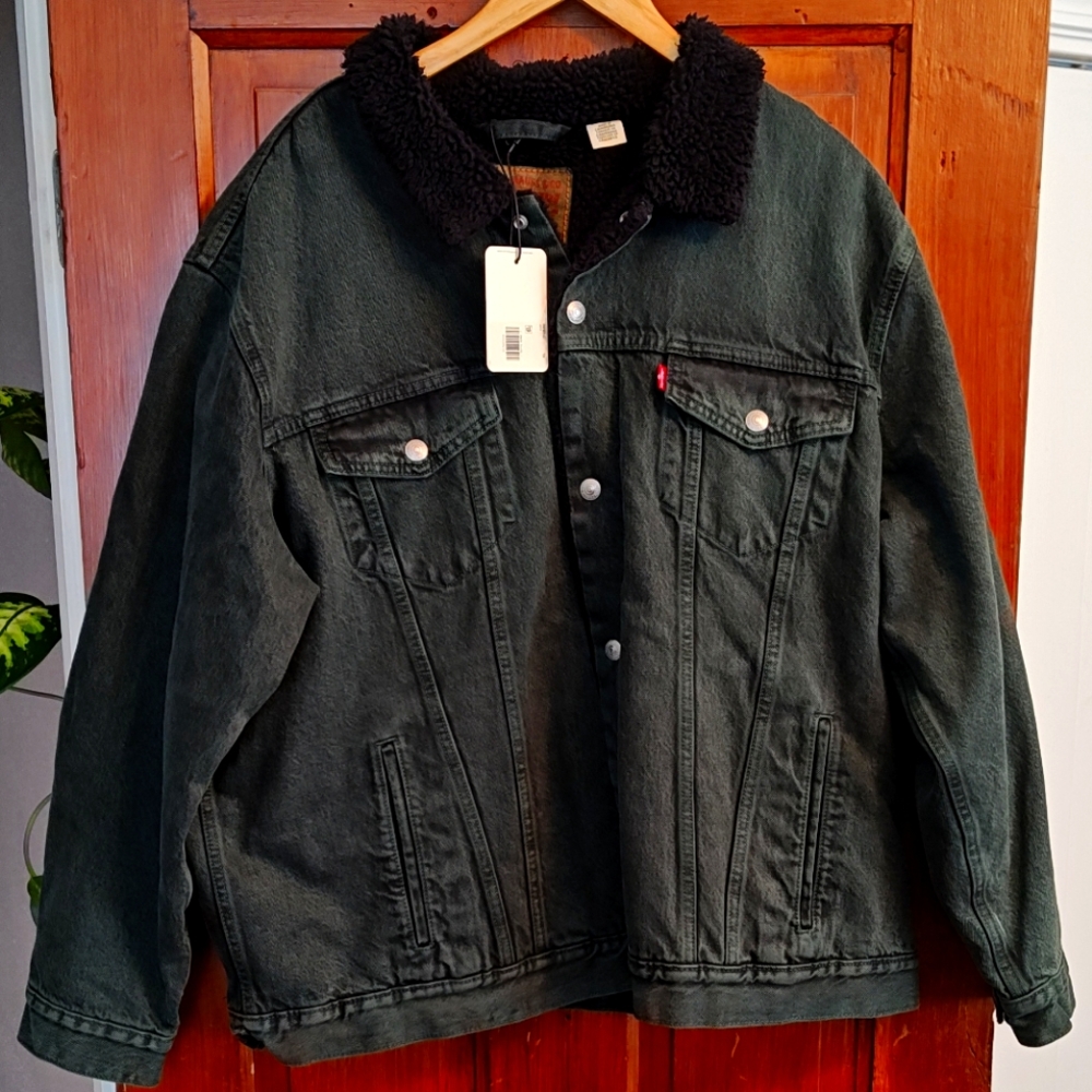 XL Levi's Green Sherpa Trucker Jacket, New with tags